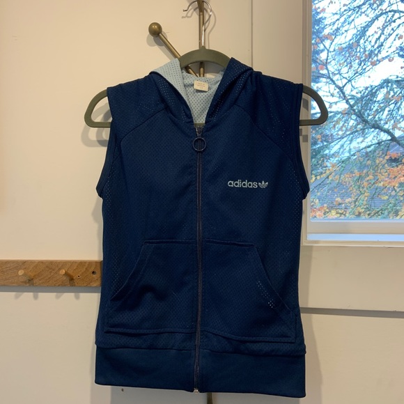 Reversible adidas hooded vest - Picture 3 of 4